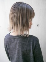 リリアン 青山(relian) シルバーグレーの切りっぱなしボブ☆