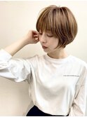小顔に見えるショートヘア