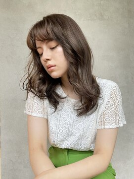 メゾンドイギー(MAISON de IGGY) 美髪ロングのウエーブヘア#大人かわいい透け感ブラウン###ツヤ髪