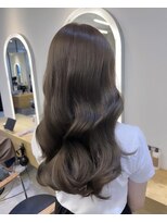 ジーナ 渋谷駅前(Zina)&nbsp;shion ブリーチなしで作るくすみカラー！アッシュオリーブ