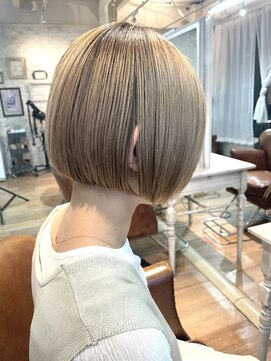 シャッター(Shutter) ミニボブ