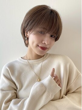 イヴォークトーキョーオーサカ(EVOKE TOKYO osaka) 丸み 可愛い おしゃれ 耳かけ ショート ベージュブラウン カラー