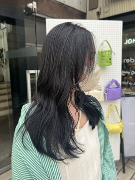 アクアオモテサンドウ(ACQUA omotesando) ☆ロングウルフカットレイヤーカット透明感アッシュブラック