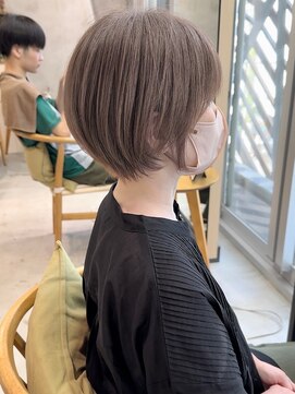 ミィ 表参道(mee.) 前髪/マチルダボブ/ピンクベージュ/インナーグレージュ/表参道