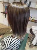 切りっぱなしボブ/ハイライトカラー