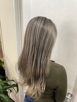 アイズ 本厚木(AIZU) コントラストハイライト/ホワイトベージュ