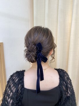 ソノ(sono) アップヘア シニヨンアレンジ カチモリアレンジ パーティヘア