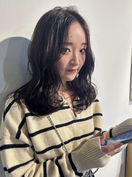 ファンファンバイルー 岐阜(fan fun by Rooo) レイヤーカットパープルカラー顔まわりレイヤー