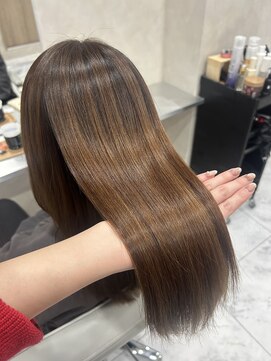 キング(K!ng) 縮毛矯正髪質改善ハイライトレイヤーカット楠葉美容室エクステ