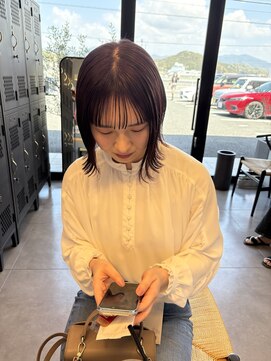 アチーブリス(achieve Liss) ピンクブラウン大人可愛い小顔レイヤーカット外ハネボブ