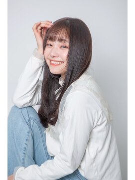 ルフュージュ バイ プロデュース 相模大野店(Refuge by Produce) チョコレートブラウン/レイヤーカット/ストレートロング