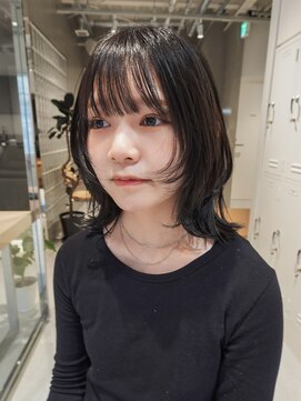 テクネ 天神大名(techne) 顔周りレイヤーボブミディアムウルフカットくびれボブ天神大名