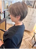白髪ぼかし　ハイライト　ショートヘア
