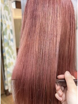 ララ(LALA) ピンクカラー、ブリーチ1回