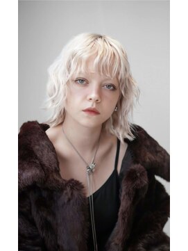 ネオリーブアーチ 武蔵小山店(Neolive arch) クリアなホワイトベージュ  無造作スタイリング