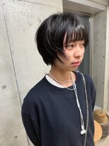 エウペ 渋谷(WEUPE)&nbsp;斜めバング/グレージュカラー/デザインカラー/シルキーベージュ