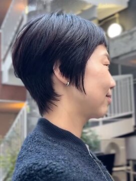ジーナ 渋谷 表参道(JINA) 大人ショート/前下がり/前髪あり/30代40代50代