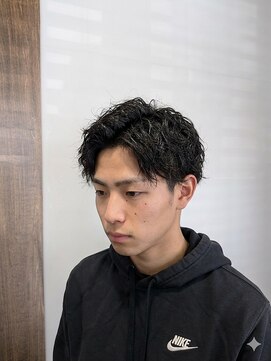 ワンワンオー バーバーショップ コンチネンタル(@110 BARBER SHOP continental) カルマツイスパ