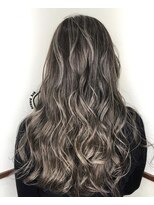 ヘアサロンアコール(Hair Salon acoord)&nbsp;グレージュベースのベージュハイライト