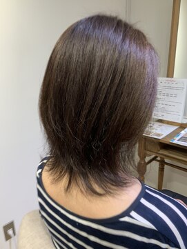 ユーネリー(U-NERY) ミディアムスタイル