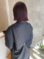 エヌイー(ne' by MAULOA)&nbsp;”お洒落 ボルドー 切りっぱなしボブ 赤髪” 鈴木ちさと