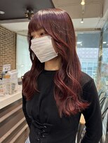 ヘアーアンドメイク ビス(HAIR&MAKE bis) ワンカラーでつくるチェリーレッド【井澤彩】