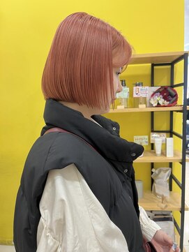 ラック 辻堂(LUCK) 【黒田】サーモンピンクカラー/ミニボブ