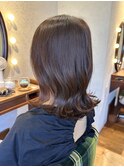 20×30×40代×くびれヘア×明るい白髪染め×ミディアム×外ハネ