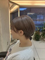 タリィランド(talleyrand) 耳かけ丸みショート×ラベンダーベージュ