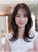 20代30代大人かわいい小顔くびれレイヤーカット黒髪前髪韓国風