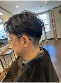 くせ毛を活かしたパーマ風スタイル［メンズカット］