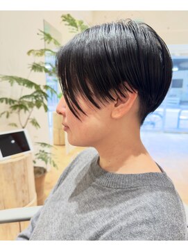 テカラ(tecara) 刈り上げ前下がりショート