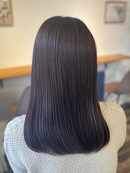 ミッテ バイ ルモヘアー(mitte by Lumo hair)の写真/【熊取駅5分/駐車場あり】手触りなめらかな自然なストレートに◎ツヤさらな美髪が長持ちする施術が人気！