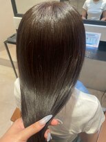 ダブル(W) ミルクティーアッシュ/切りっぱなしボブ