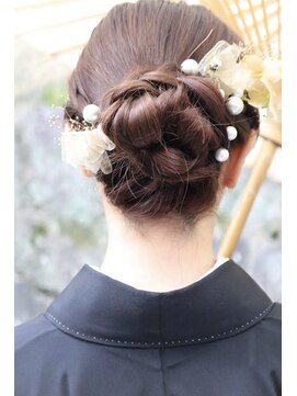ミモザ 高台寺店(mimosa) 【京都東山エリア】ヘアセット・着付け・着物レンタル