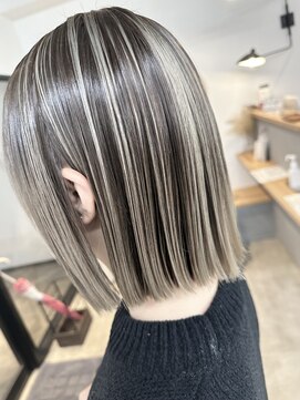 ピスタ(PiSTA) 千葉/ネイビー シャギーボブ 猫耳ヘア ココアブラウン