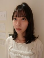 メゾンシアー(Maison Sheer)&nbsp;顔周りに映えるミディアムレイヤー