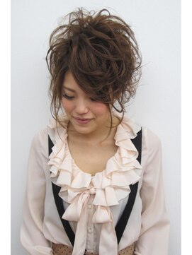 美容室イーナ(e na) 愛されアップ イーナ風♪