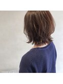 外ハネミディアムボブ