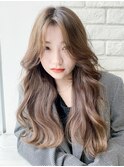 くびれロング_外ハネボブセクションカラーペールベージュ_8868