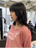 △癖毛風ミディアムパーマレイヤーパーマブルーブラック黒髪