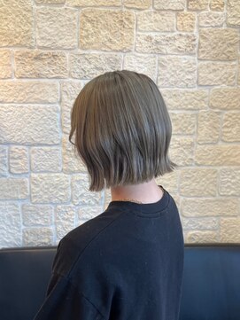 ヴァン カウンシル 川口店(VAN COUNCIL) 大人かわいい切りっぱなしボブ×ハイトーンカラー#1