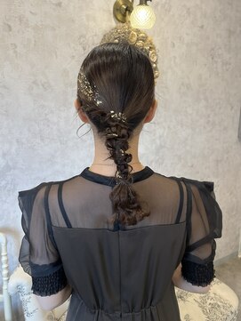 ディーヴァヘアーエズ(DIVA hair Eze) 【kotone】タイと編みおろし