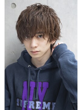 シティ(CITY) 小久保styleフェザーパーマグレーブルーカラー刈り上げショート