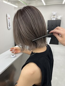 ティミー(Timmy) バレイヤージュ