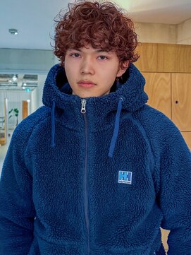 シス(sisu) ginger curly perm