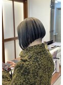 前下がりボブ ルーツカラー