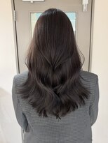 ネオリーブ チロル 横浜西口店(Neolive CiroL.)&nbsp;ミディアムレイヤーカット大人ガーリーダークアッシュ【横浜】