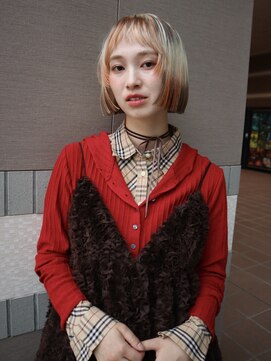 レコ 渋谷(LECO) ホワイトブロンドとブラウンのハイトーンデザインカラー