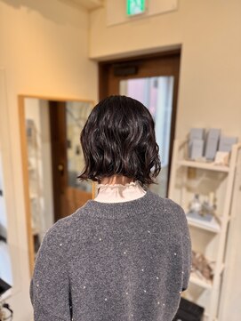 ワンバイワンクラッカ(one by one CLACCA) くびれボブ×パーマ